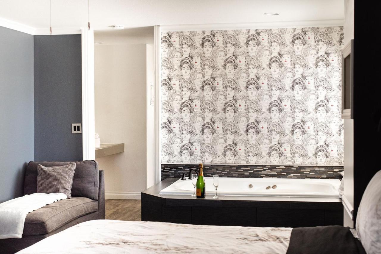 Big Bear Spa Suites ビッグ・ベアー・レイク エクステリア 写真